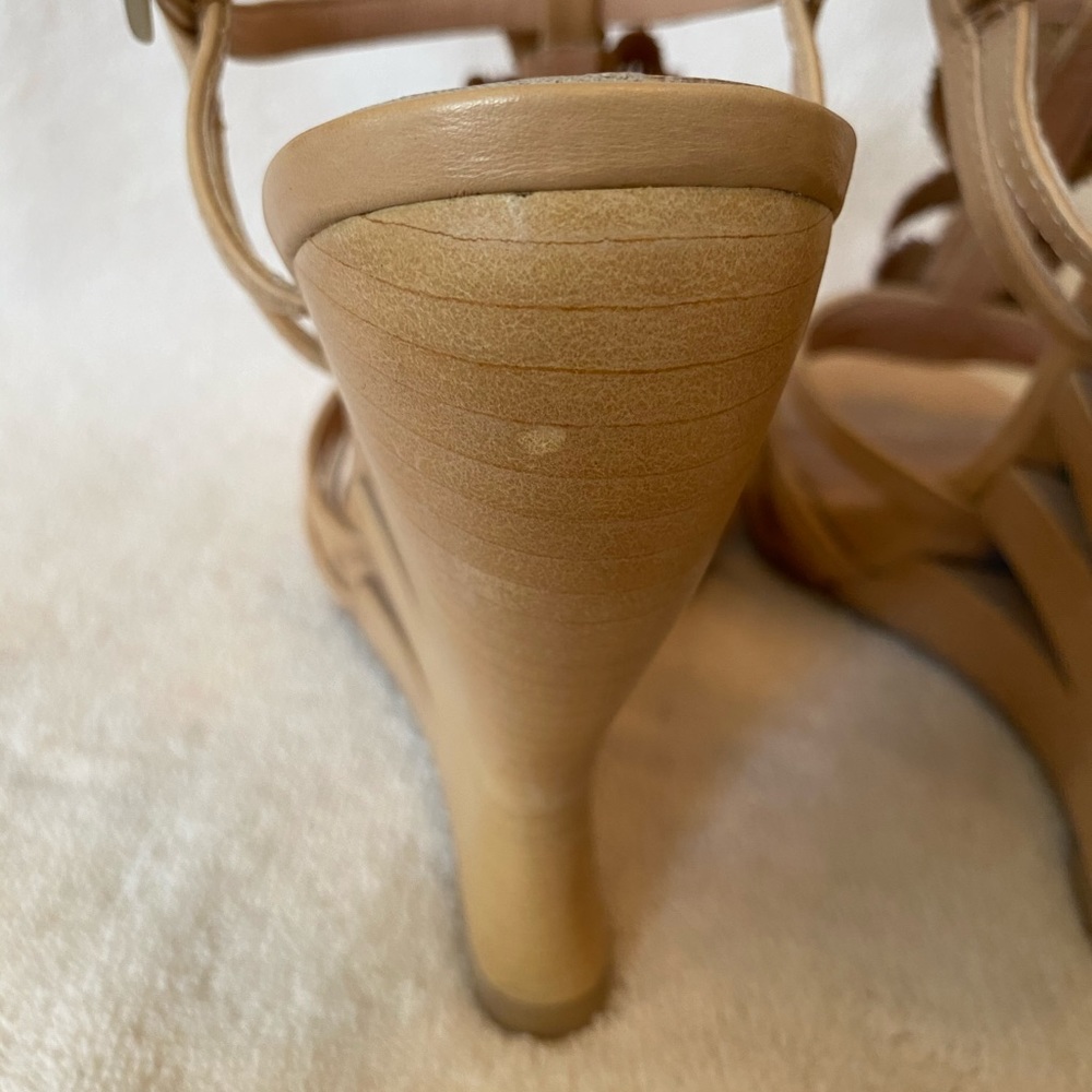 DONALD PLINER Nude wedge sandals - Picture 5 of 9